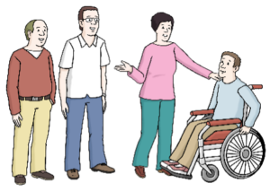 Es werden vier Erwachsene gezeigt, von denen drei stehen und einer in einem Rollstuhl sitzt. Eine stehende Person macht eine Geste in Richtung der Person im Rollstuhl, während sie sich alle unterhalten.